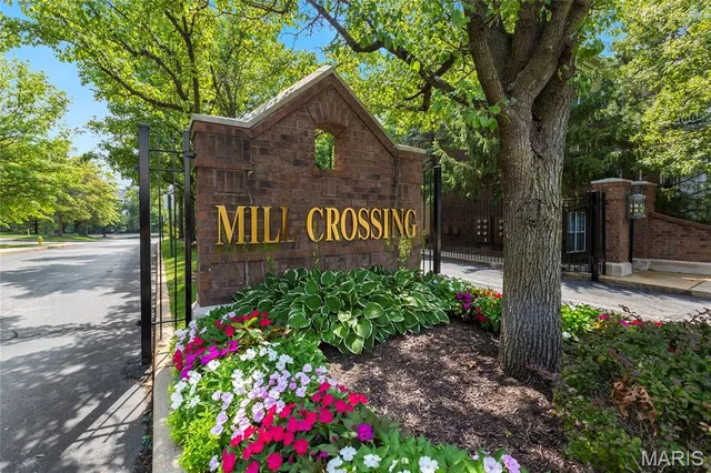 $235,000 | 13115 Mill Crossing Court, Unit 101, St. Louis, MO 63141