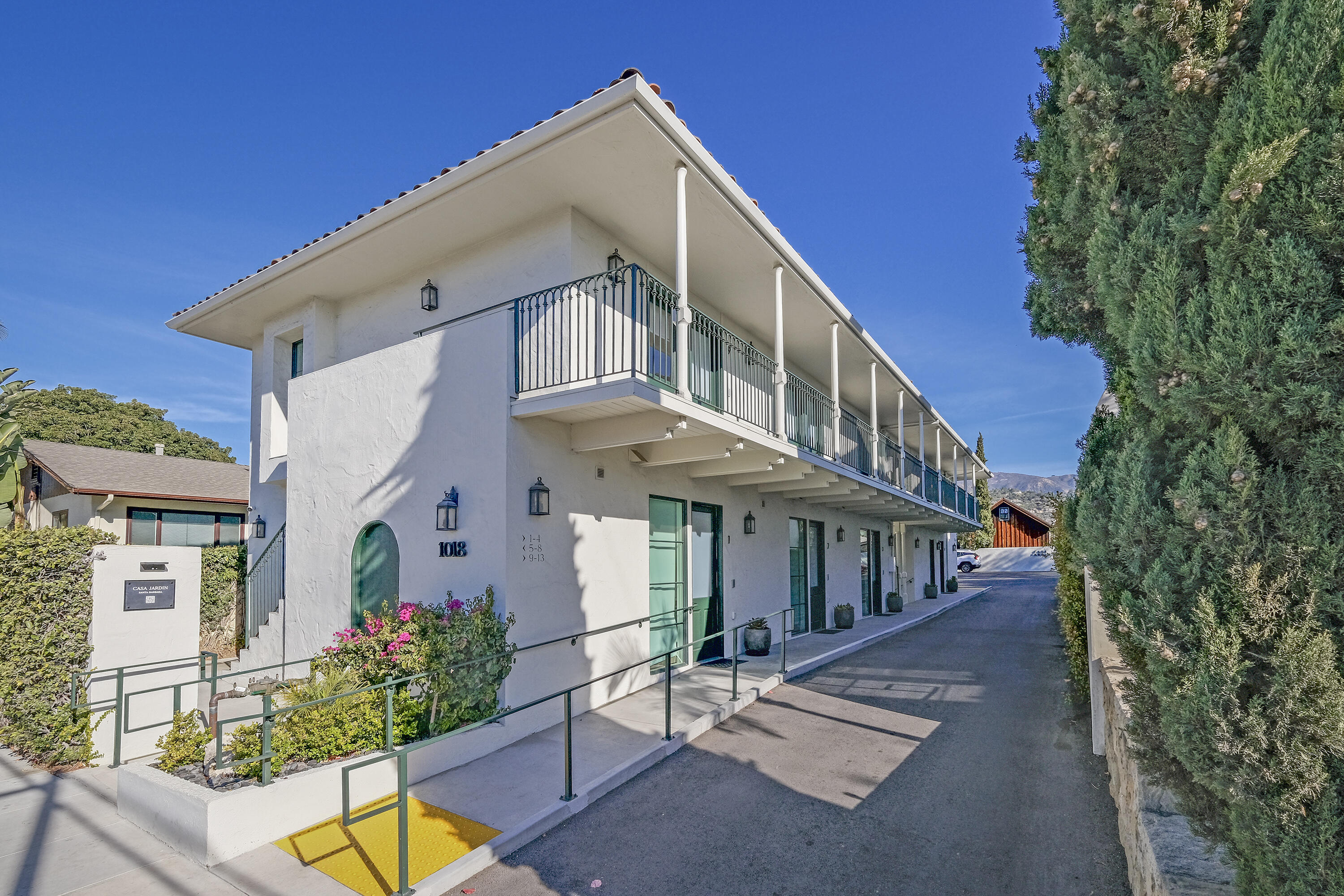 1018 Garden Street, Unit 8 Santa Barbara, CA 93101 - Photo 1 of 8 1018 Garden St