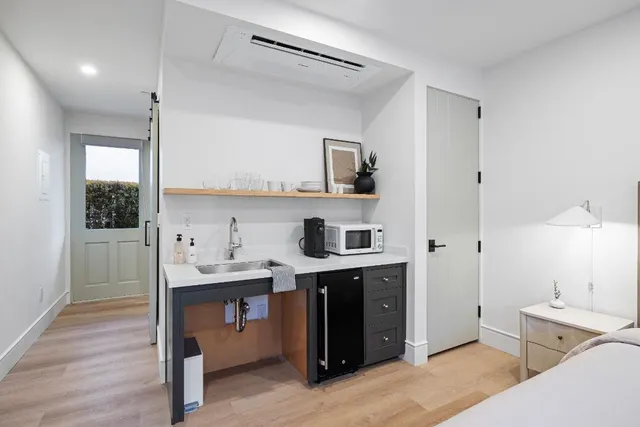 $738,000 | 1018 Garden Street, Unit 8, Santa Barbara, CA 93101