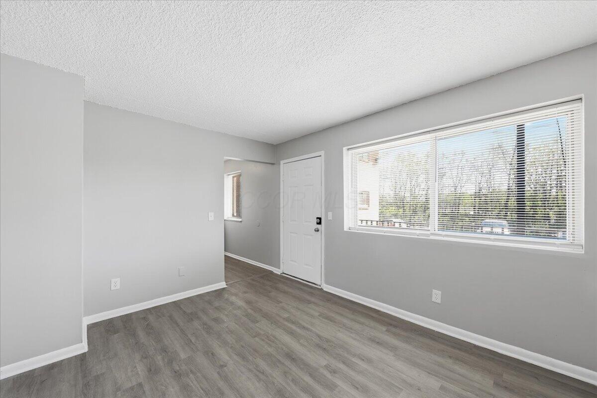 1928 Agler Road Columbus, OH 43224 - Photo 26 of 53 26-Living 2F