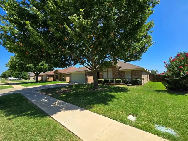 $312,000 | 620 Ridgehill Drive, Burleson, TX 76028