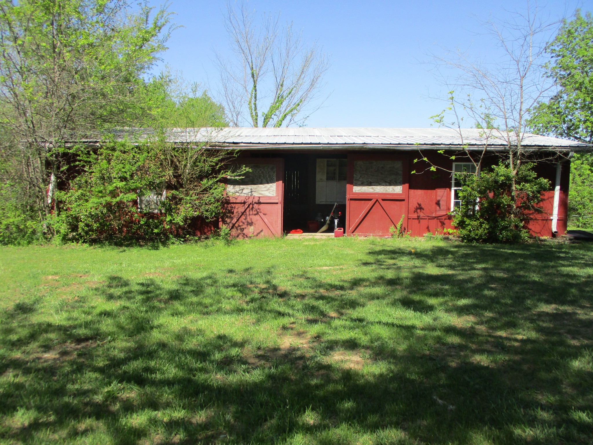 2080 North Commerce Road Lebanon, TN 37090 - Photo 30 of 40 a view of outdoor space yard and porch