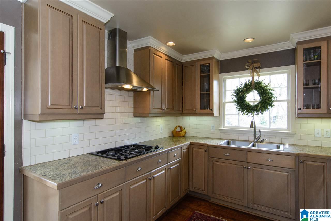 3757 Forest Run Road Birmingham, AL 35223 - Photo 9 of 32 Gallery Image 9
