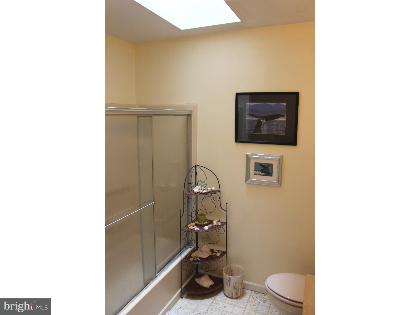 74 Compass Road Parkesburg, PA 19365 - Photo 10 of 15 Bathroom