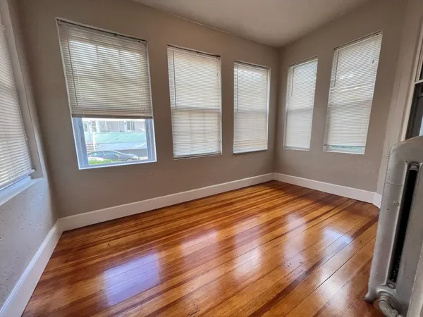$3,150 | 36 Golden, Unit 1, Medford, MA 02155