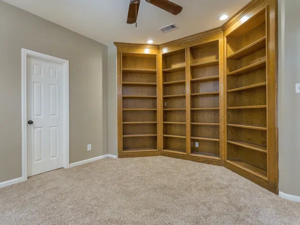 $2,395 | 11519 Aspenway Drive, Houston, TX 77070