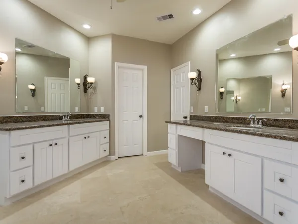 $2,395 | 11519 Aspenway Drive, Houston, TX 77070