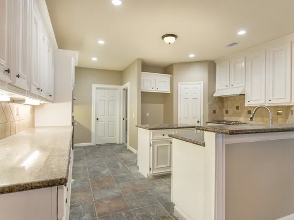 $2,395 | 11519 Aspenway Drive, Houston, TX 77070