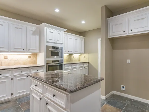 $2,395 | 11519 Aspenway Drive, Houston, TX 77070