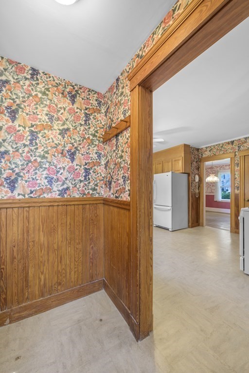 158 Aspen Road Swampscott, MA 01907 - Photo 7 of 36 Gallery Image 7