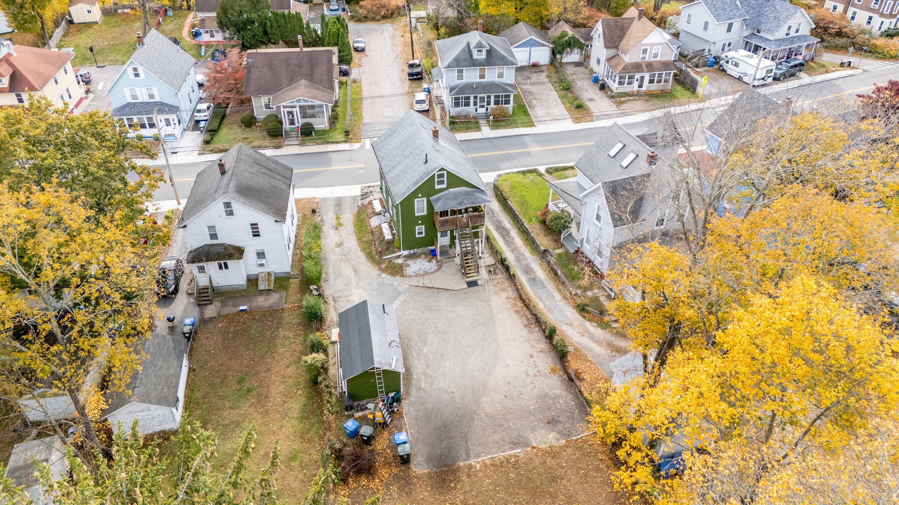 29 Dunham Street Norwich, CT 06360 - Photo 5 of 33 a picture of houses with outdoor space