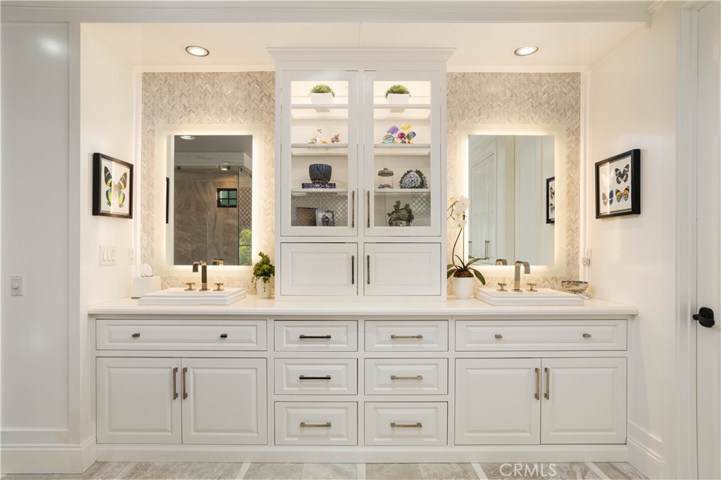 9981 Foxrun Road North Tustin, CA 92705 - Photo 13 of 33