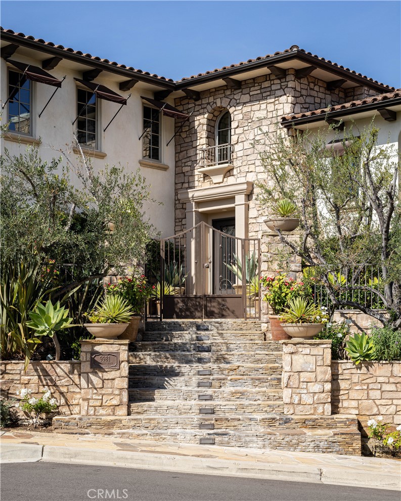 9981 Foxrun Road North Tustin, CA 92705 - Photo 16 of 33