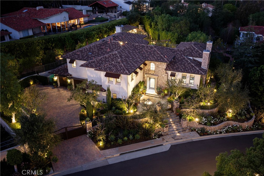 9981 Foxrun Road North Tustin, CA 92705 - Photo 2 of 33