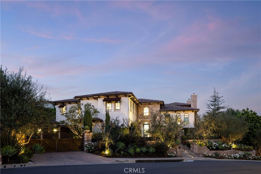 9981 Foxrun Road North Tustin, CA 92705 - Photo 3 of 33