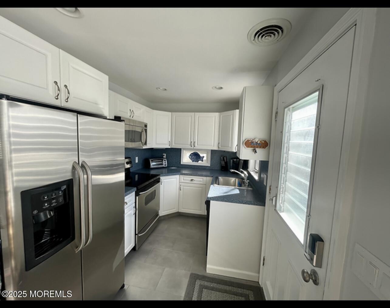 23 Surf Way Lavallette, NJ 08735 - Photo 8 of 26 IMG_1937