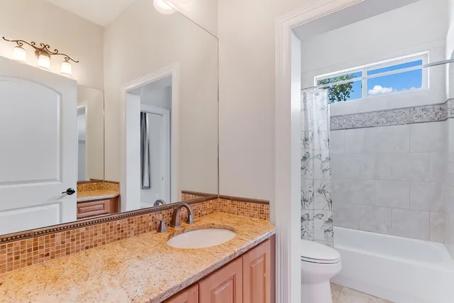 $895,000 | 100 Palm Cove, Buchanan Dam, TX 78609