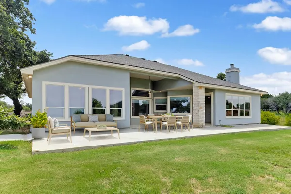 $885,000 | 100 Palm Cove, Buchanan Dam, TX 78609