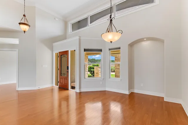 $895,000 | 100 Palm Cove, Buchanan Dam, TX 78609