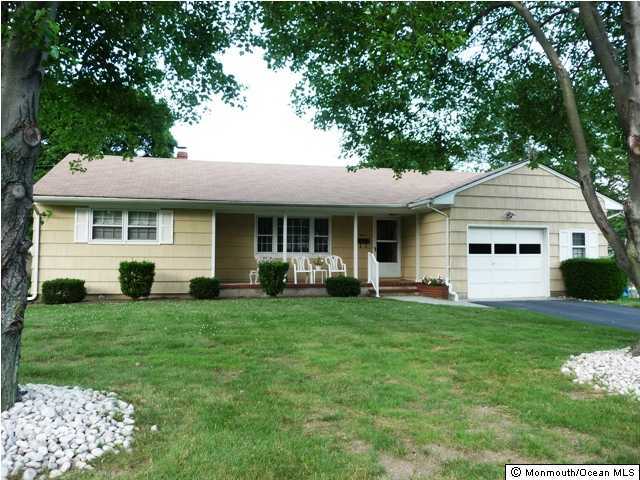 11 Overhill Road Matawan, NJ 07747 - Photo 1 of 3 Primary Photo