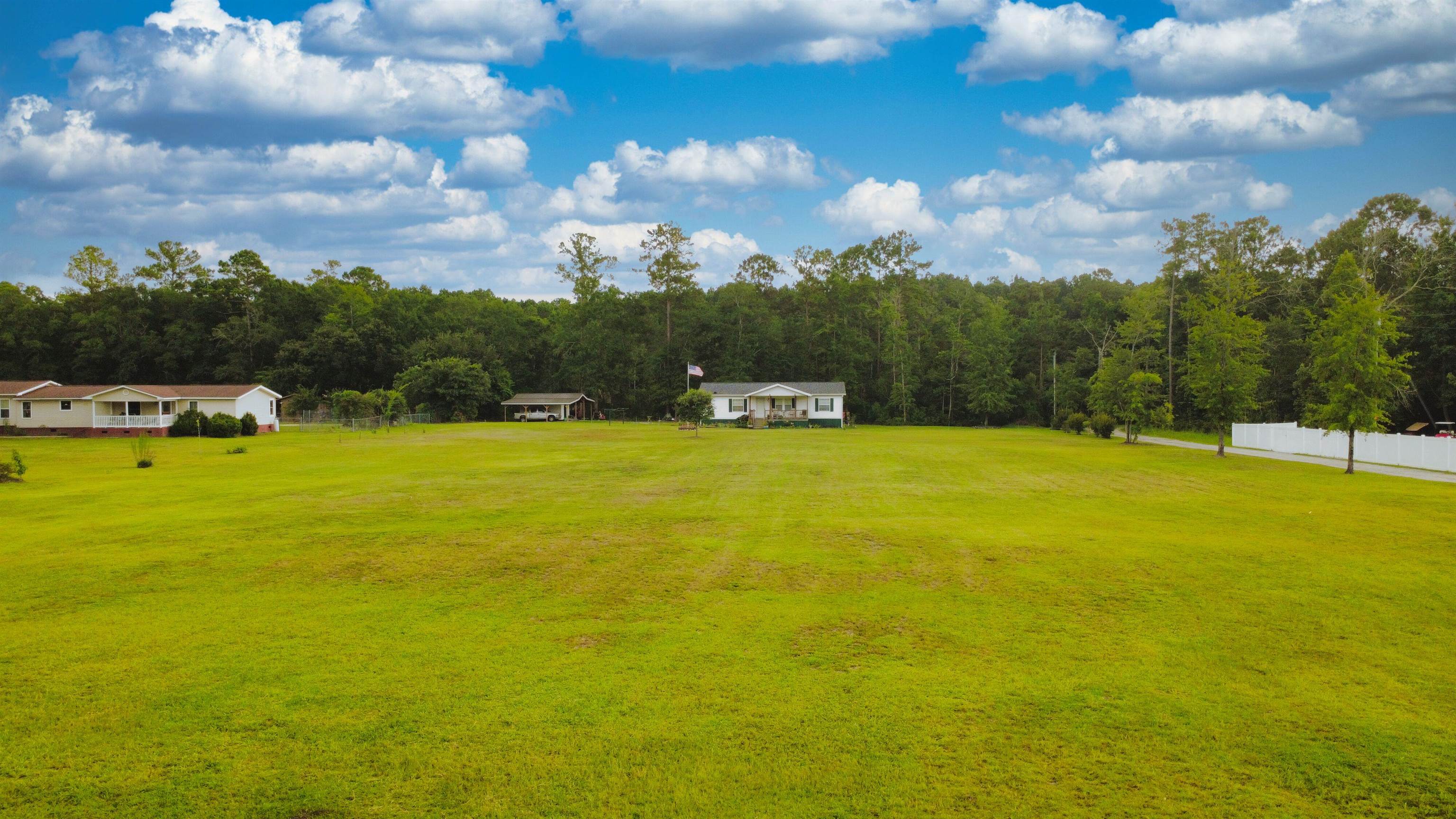 181 Blinkhorn Road Conway, SC 29526 - Photo 2 of 30