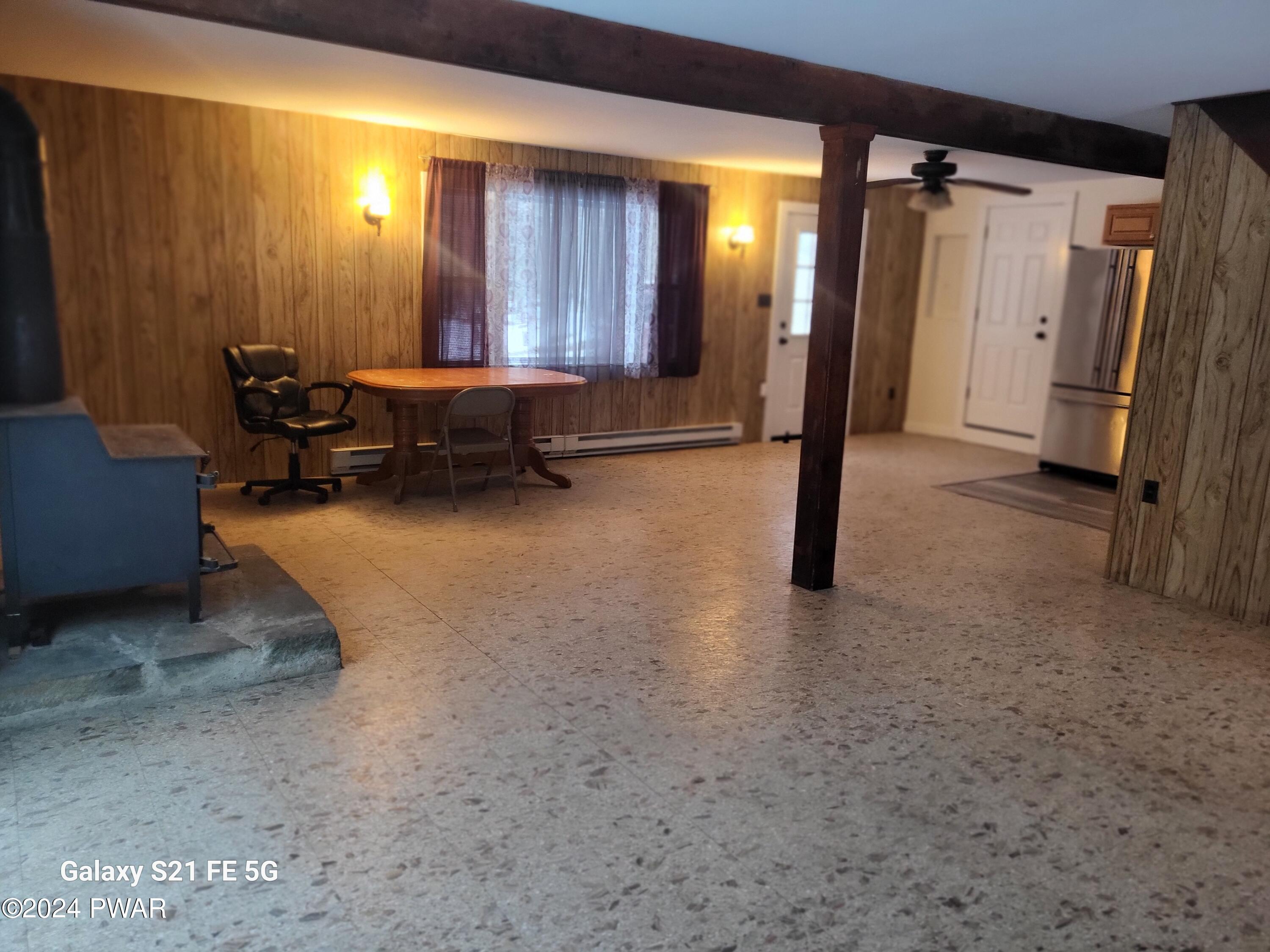 147 Oneida Road Shohola, PA 18458 - Photo 4 of 25