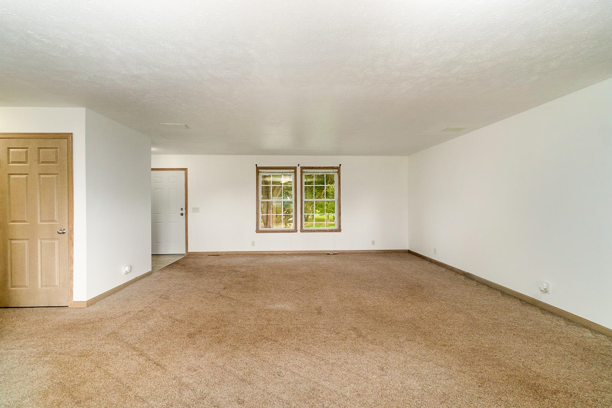 4446 Bay Arenac Line Road Pinconning, MI 48650 - Photo 3 of 40 50093510-2.JPG