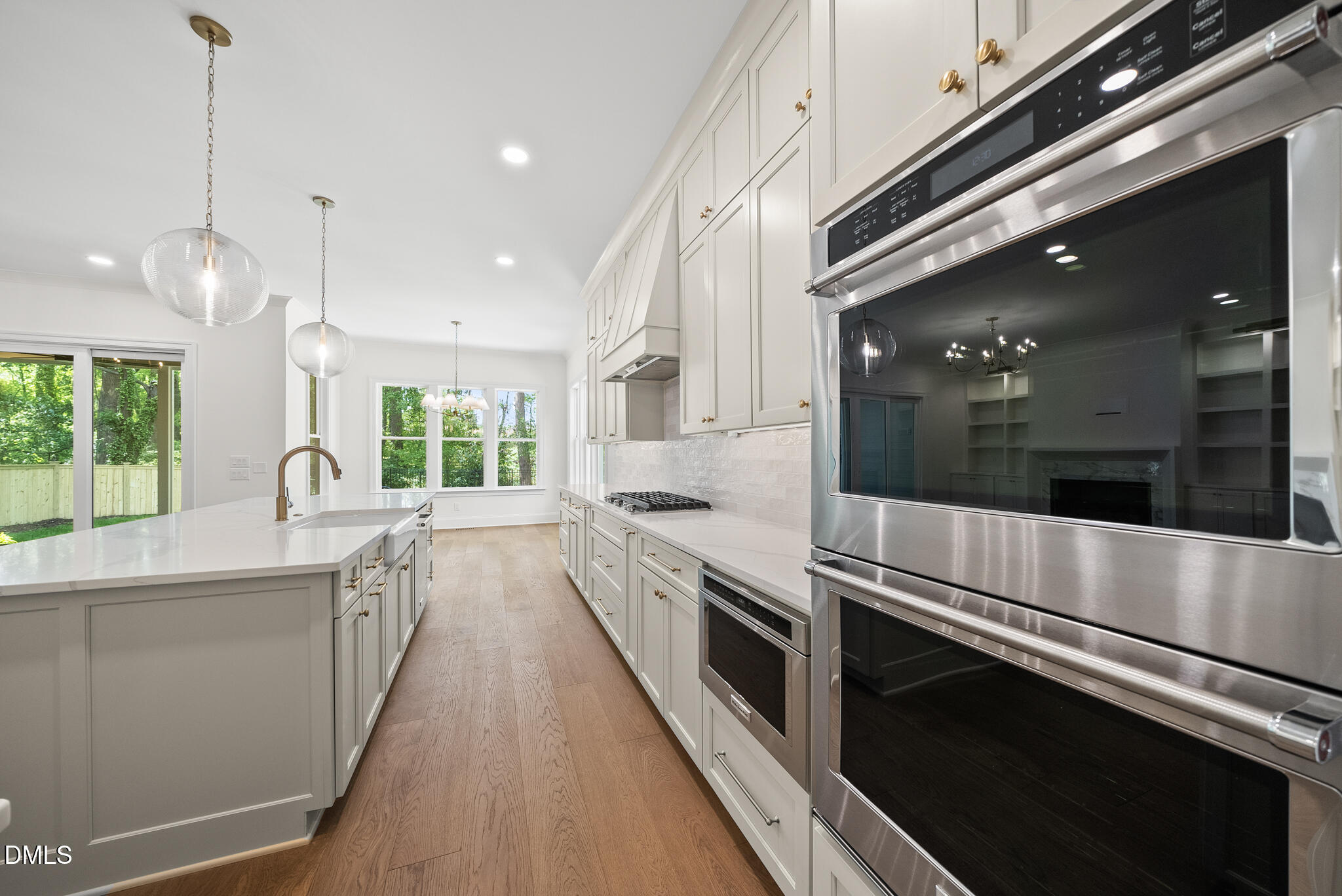 305 Gary Street Raleigh, NC 27606 - Photo 10 of 47 DSC02014