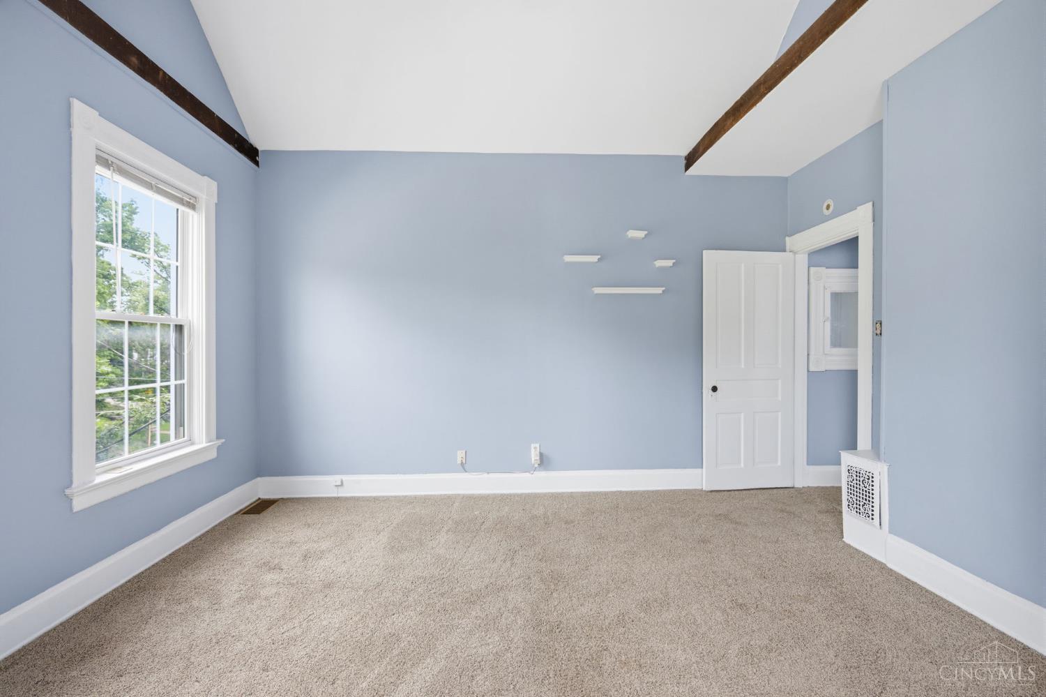 3262 Linwood Avenue Cincinnati, OH 45208 - Photo 42 of 53