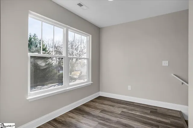 $325,000 | 110 West 4th Avenue, Easley, SC 29640