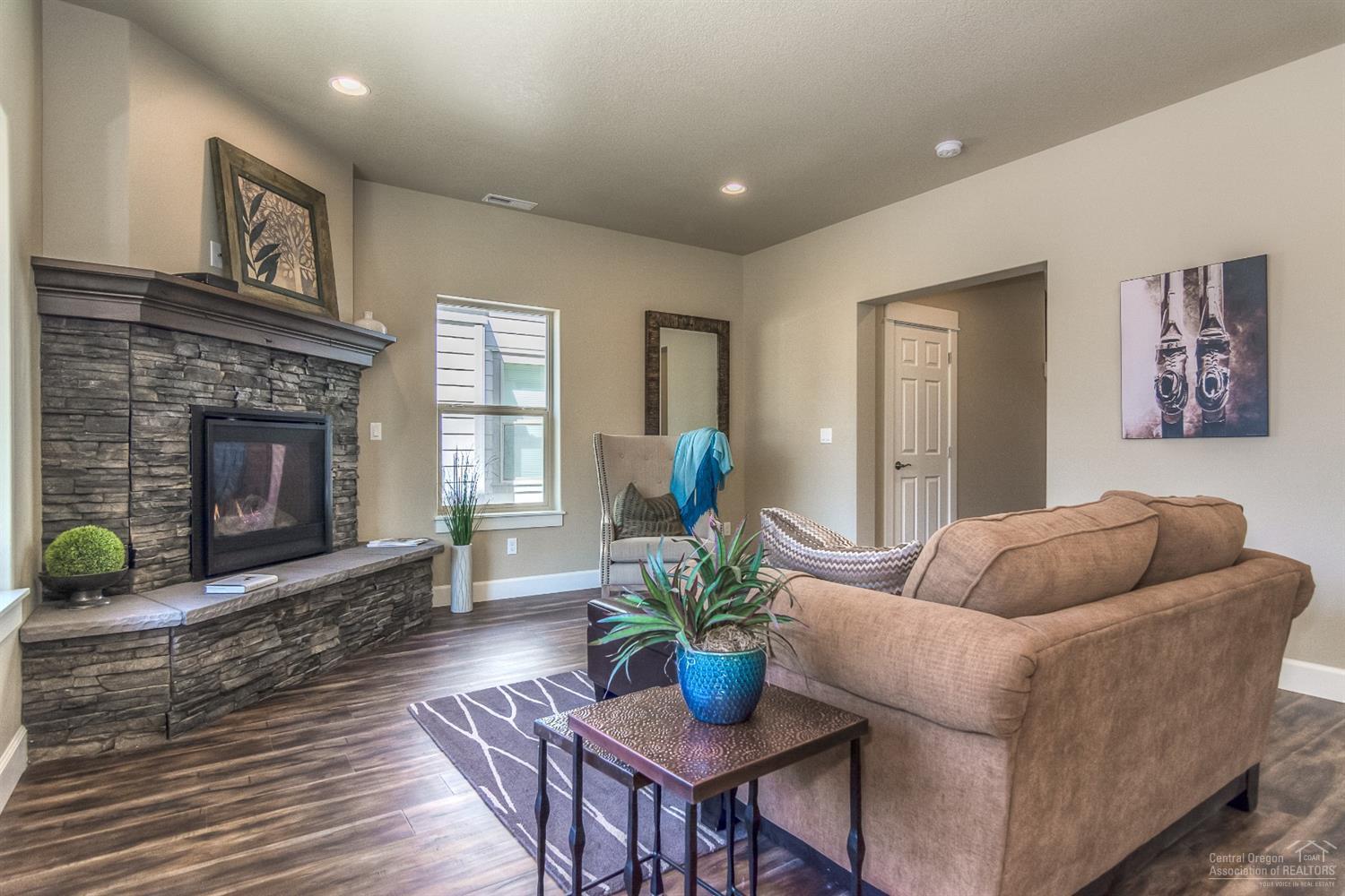 20563 Rolen Avenue, Unit LOT 174 Bend, OR 97702 - Photo 24 of 38 Interior photos are of Jackson floor plan, finished home. Interior finishes may vary.