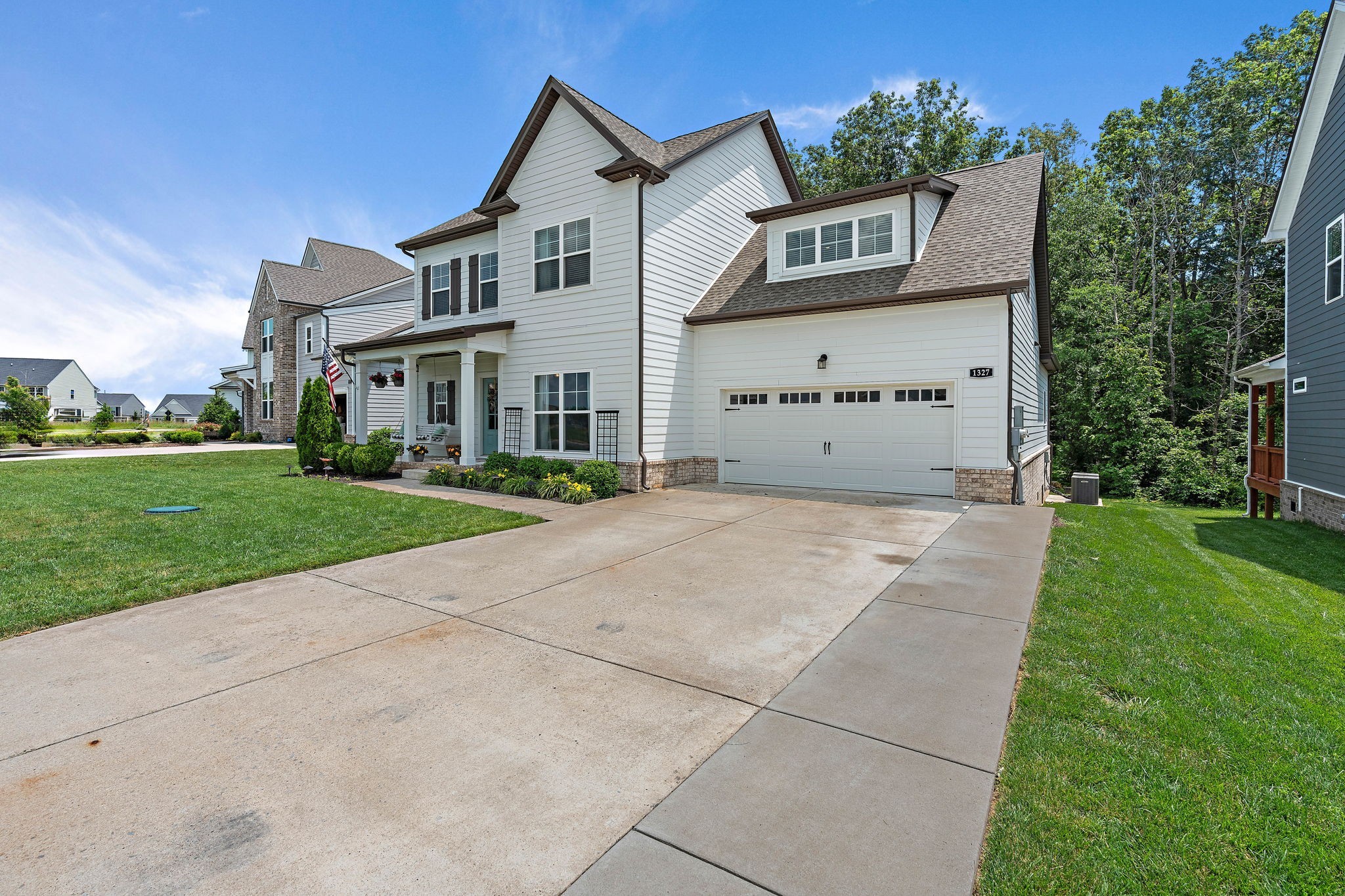 1327 Batbriar Road Murfreesboro, TN 37128 - Photo 2 of 32 Gallery Image 2