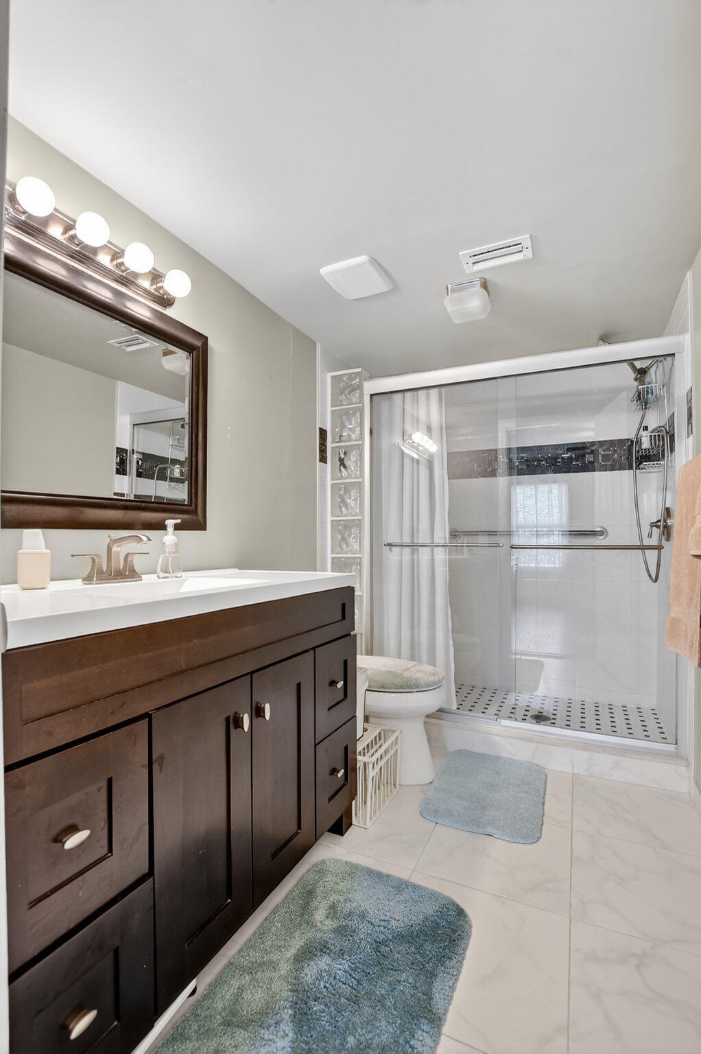 9215 Flynn Circle, Unit 8 Boca Raton, FL 33496 - Photo 16 of 41 Master Bathroom