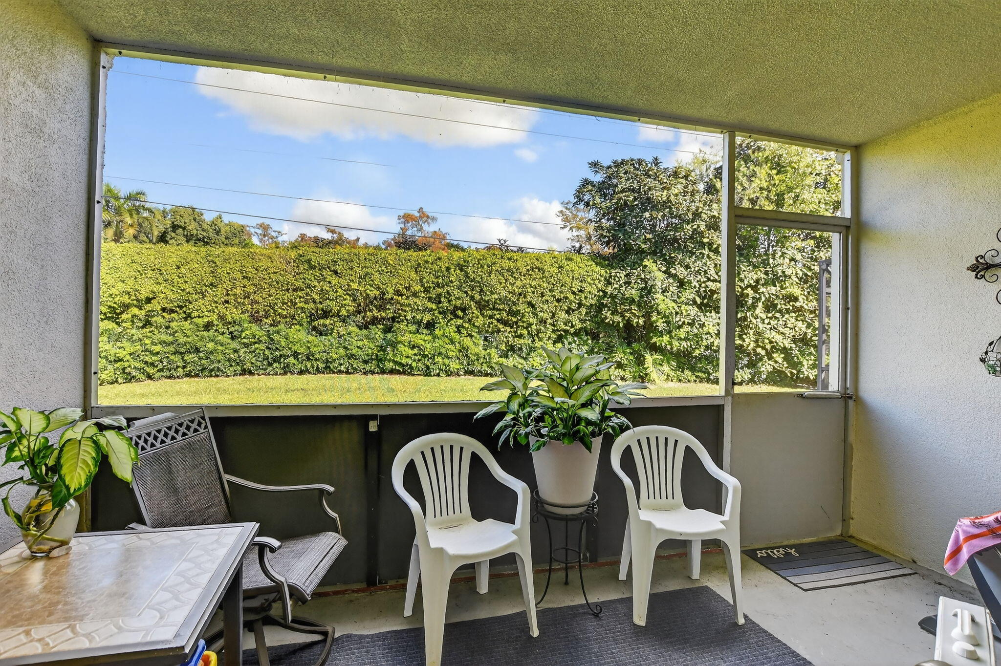 9215 Flynn Circle, Unit 8 Boca Raton, FL 33496 - Photo 23 of 41 Screened Patio