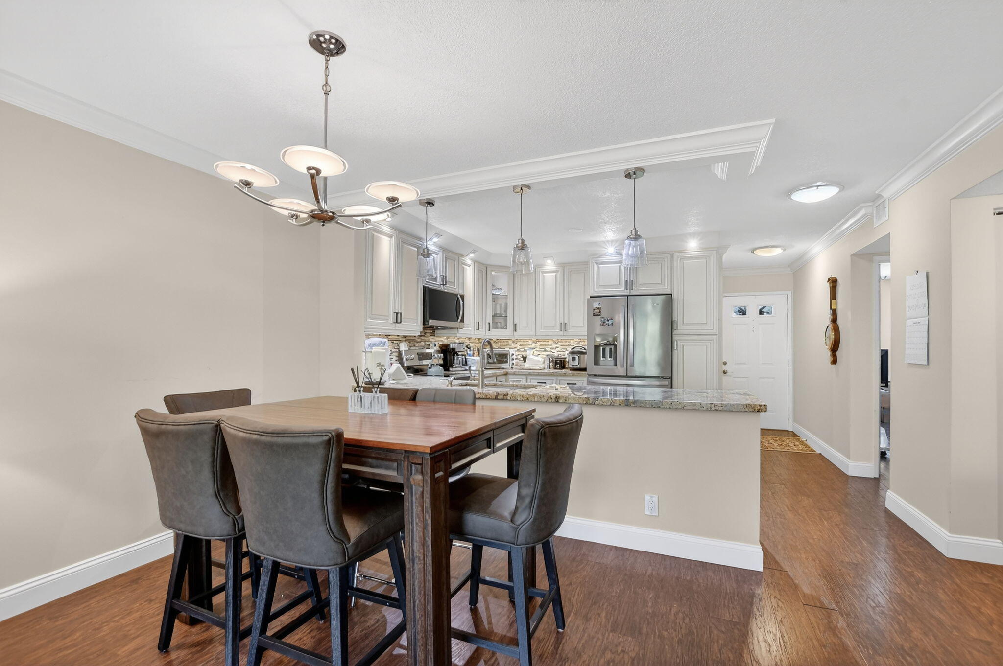 9215 Flynn Circle, Unit 8 Boca Raton, FL 33496 - Photo 9 of 41 Dining Area