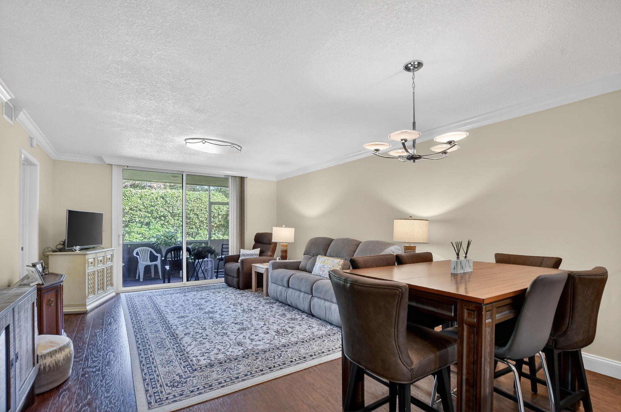 9215 Flynn Circle, Unit 8 Boca Raton, FL 33496 - Photo 10 of 41 Living / Dining