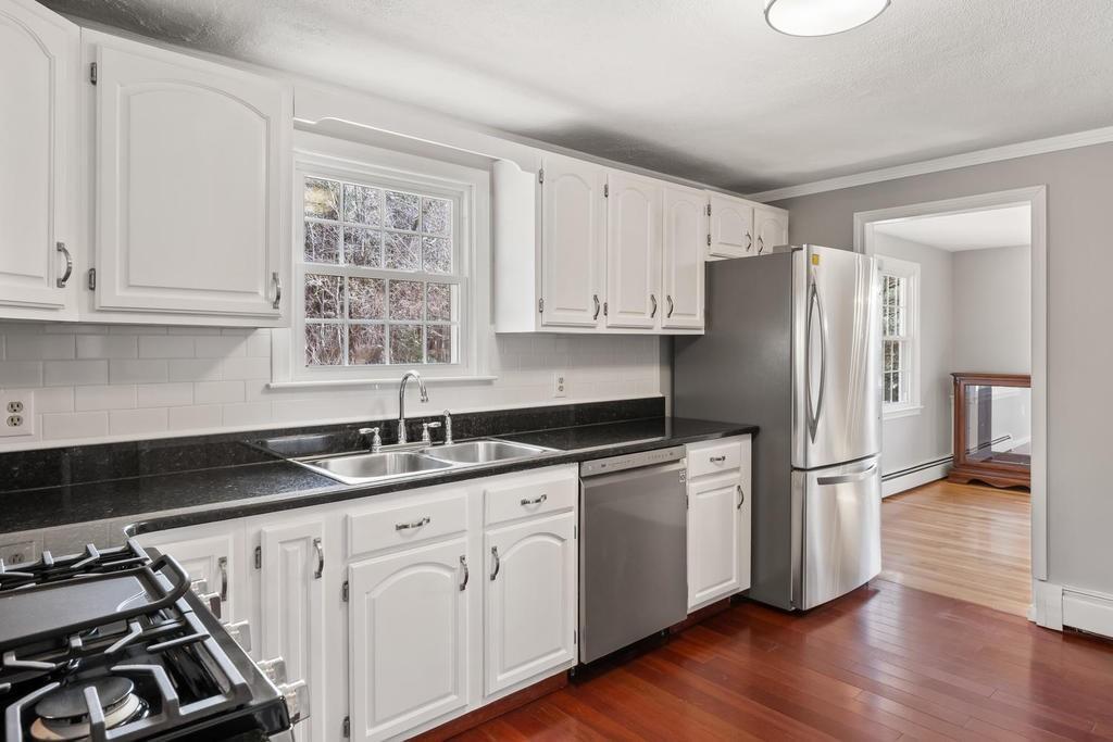 210 Cardigan Road Andover, MA 01810 - Photo 7 of 27