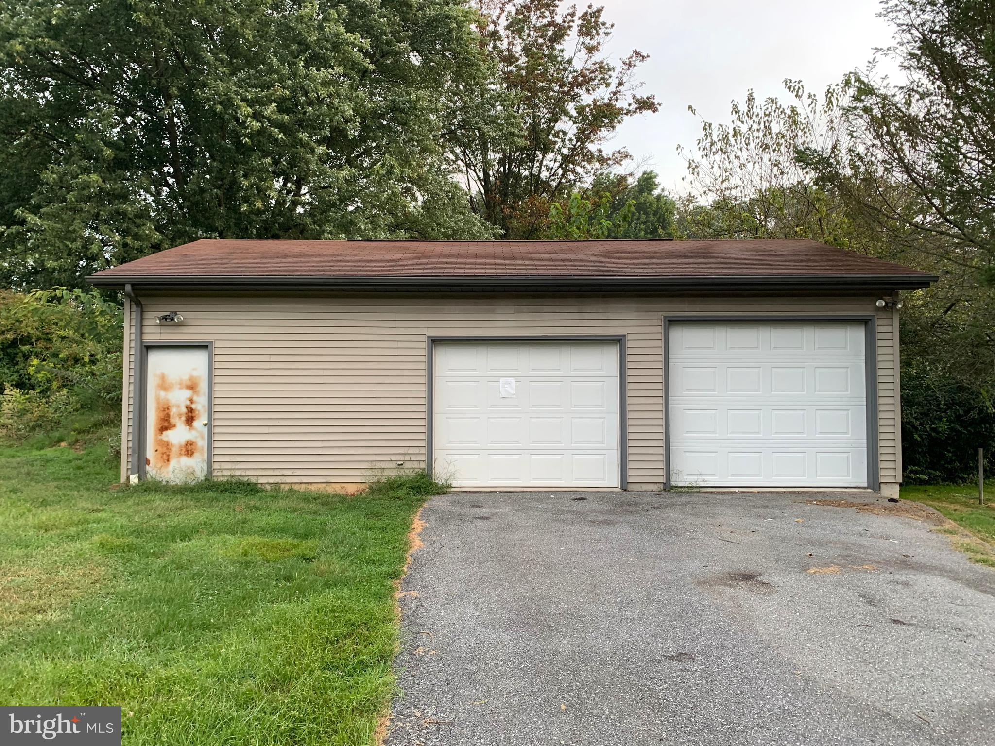 461 School House Road New Providence, PA 17560 - Photo 3 of 12 Gallery Image 3