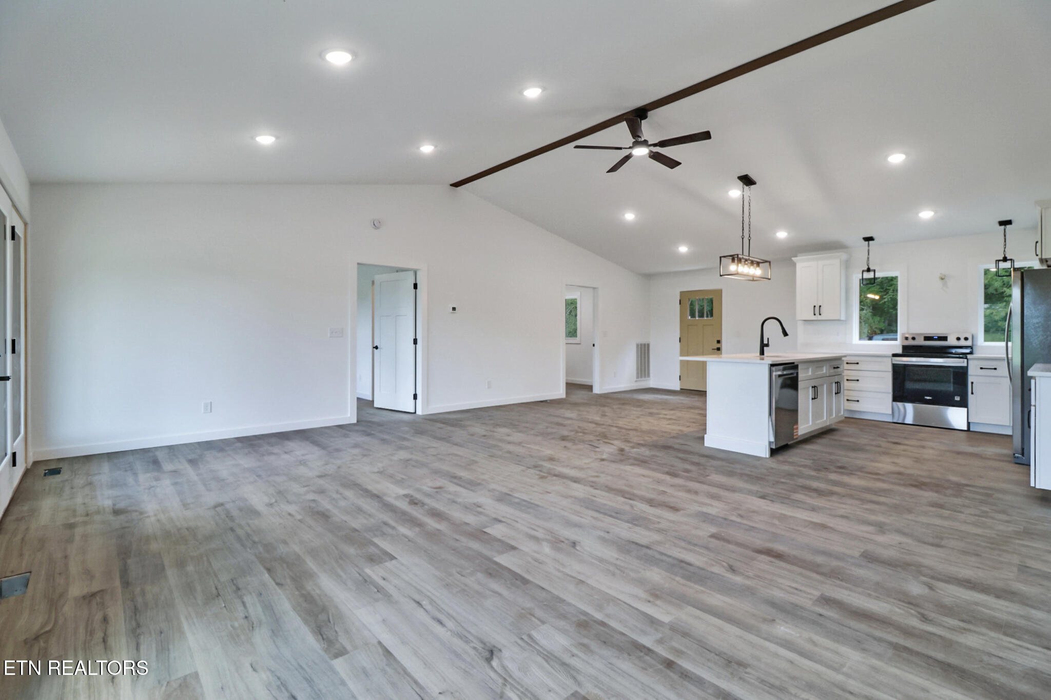 819 Hack Beaty Road Grimsley, TN 38565 - Photo 3 of 33 if1a9474-if1a9478