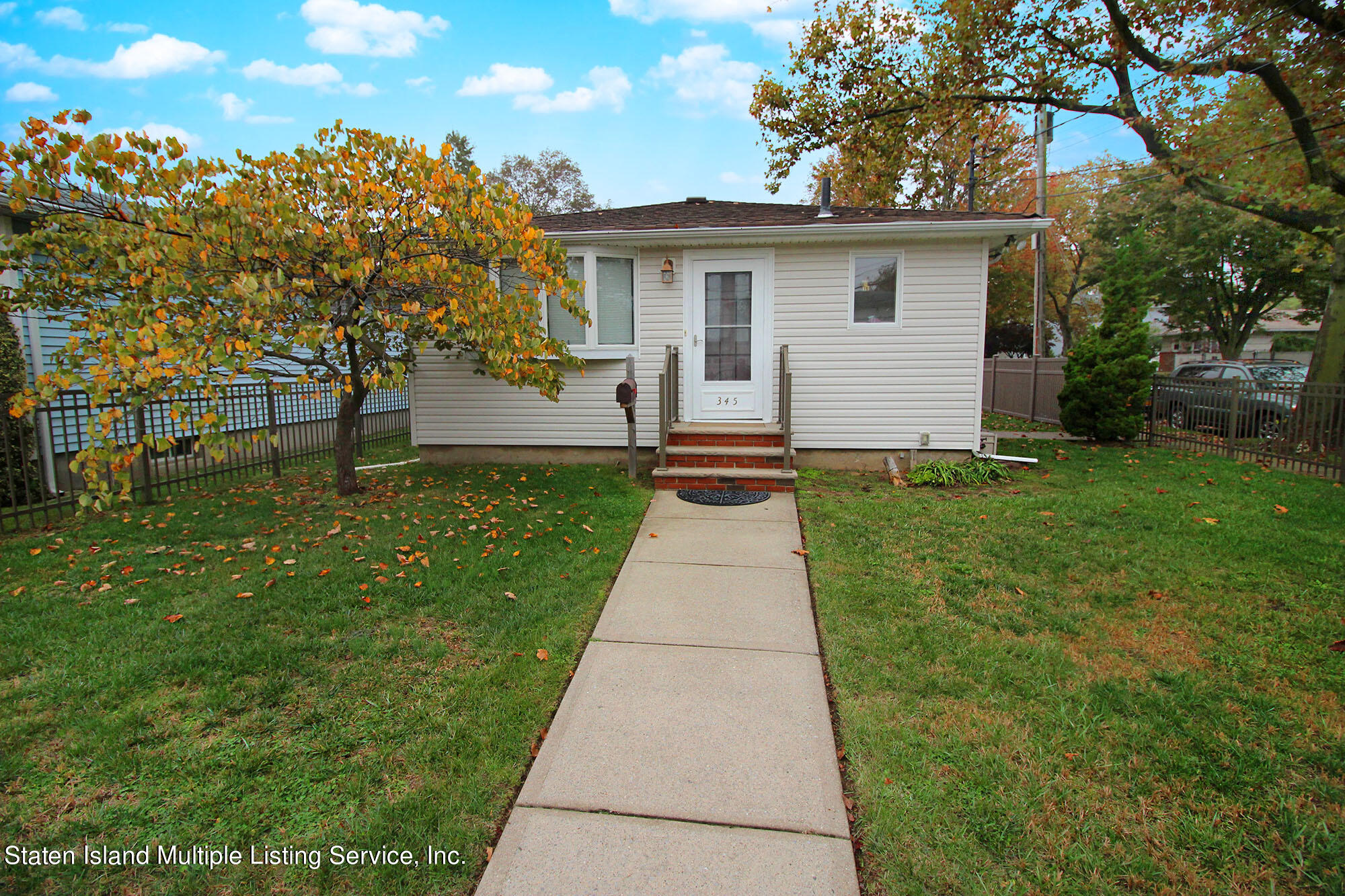 345 Mill Road Staten Island, NY 10306 - Photo 2 of 30 IMG_9750
