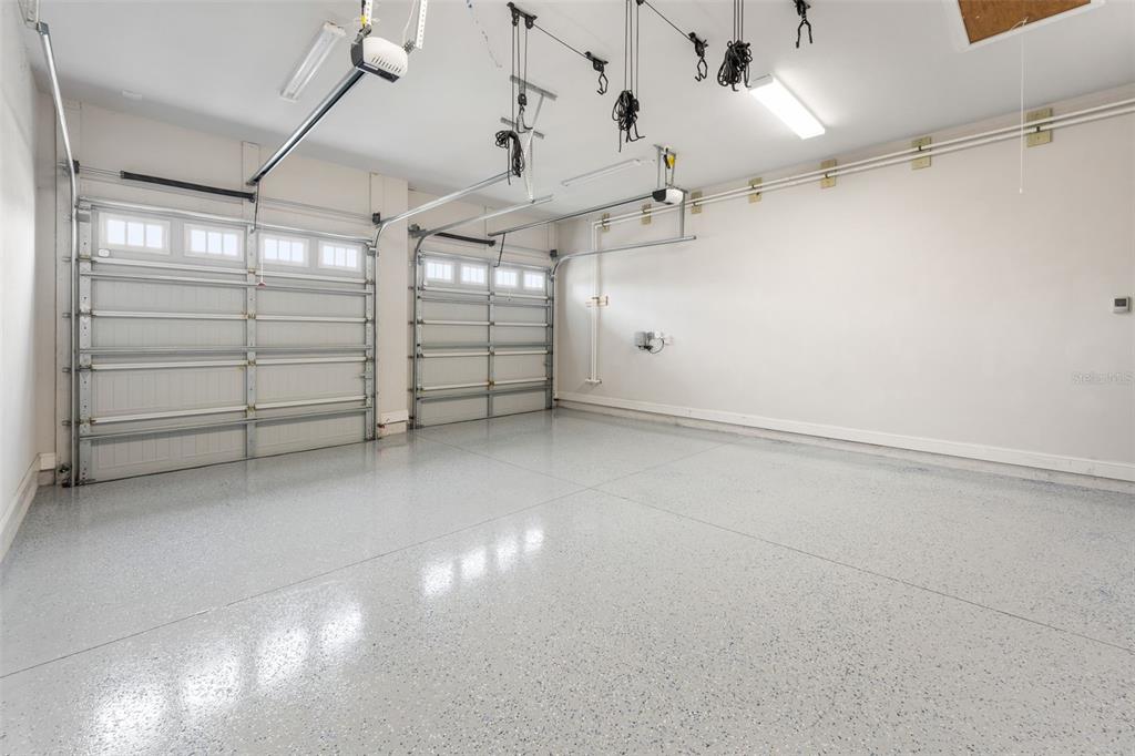 11081 Southwest 38th Boulevard Gainesville, FL 32608 - Photo 39 of 66 a view of a empty room with white walls