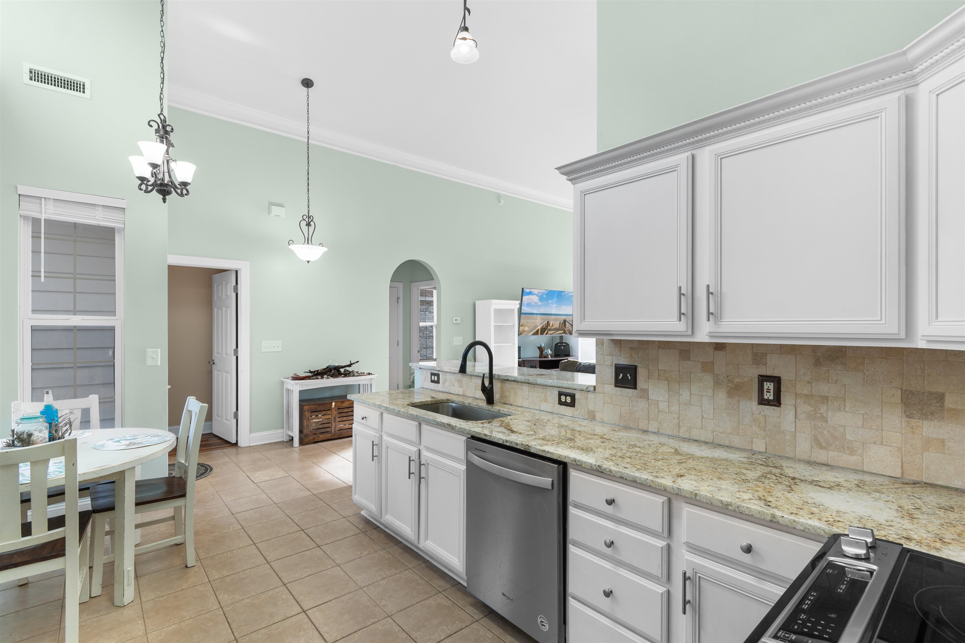 327 Williams Street Myrtle Beach, SC 29577 - Photo 8 of 43