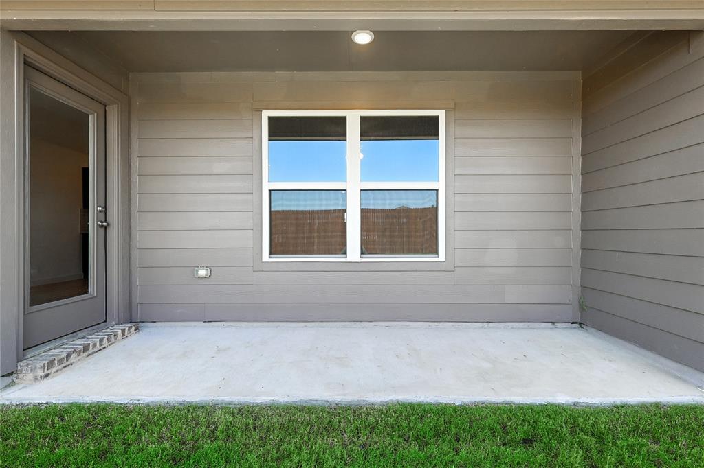 1795 Gleasondale Place Forney, TX 75126 - Photo 26 of 29 View of patio