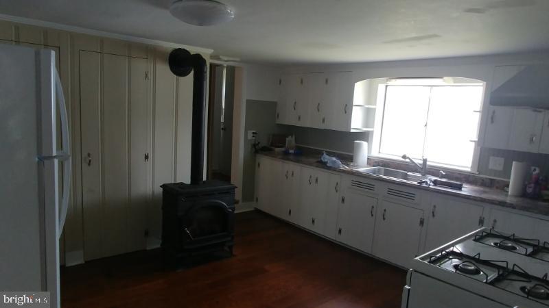 2811 Snow Hill Road Girdletree, MD 21829 - Photo 10 of 22 Kitchen
