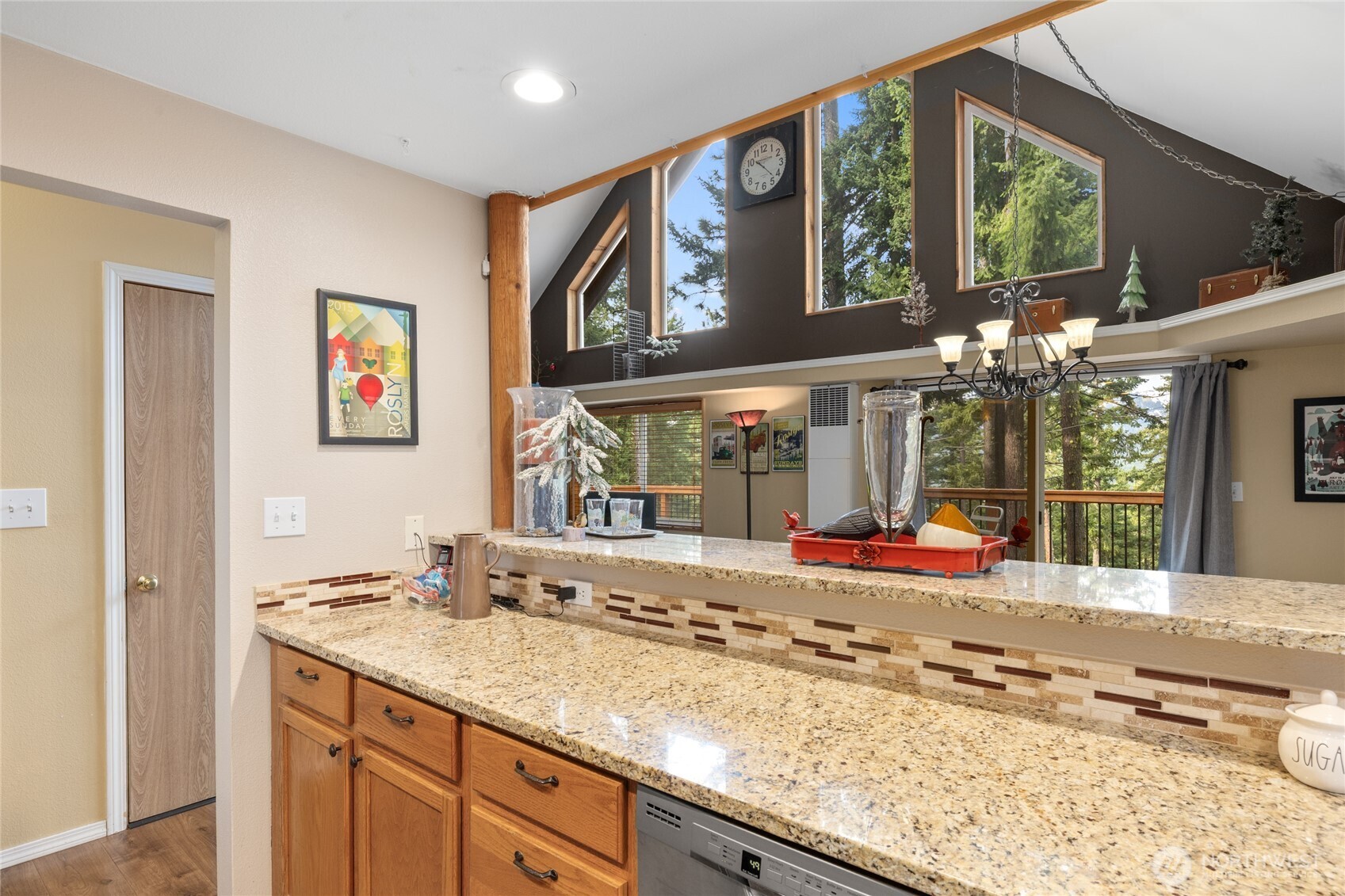 1051 Highland Loop Ronald, WA 98940 - Photo 12 of 39