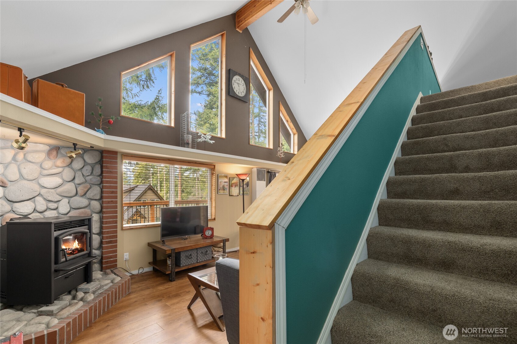 1051 Highland Loop Ronald, WA 98940 - Photo 19 of 39
