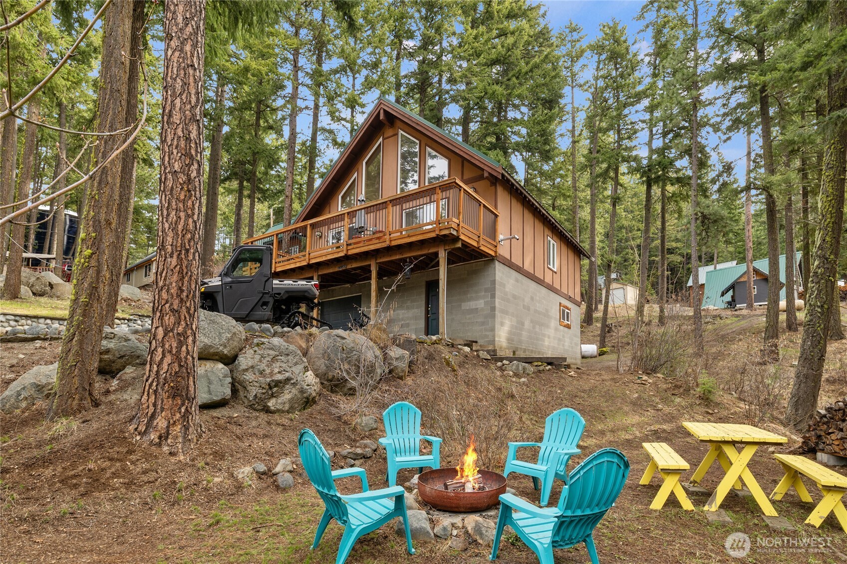 1051 Highland Loop Ronald, WA 98940 - Photo 2 of 39