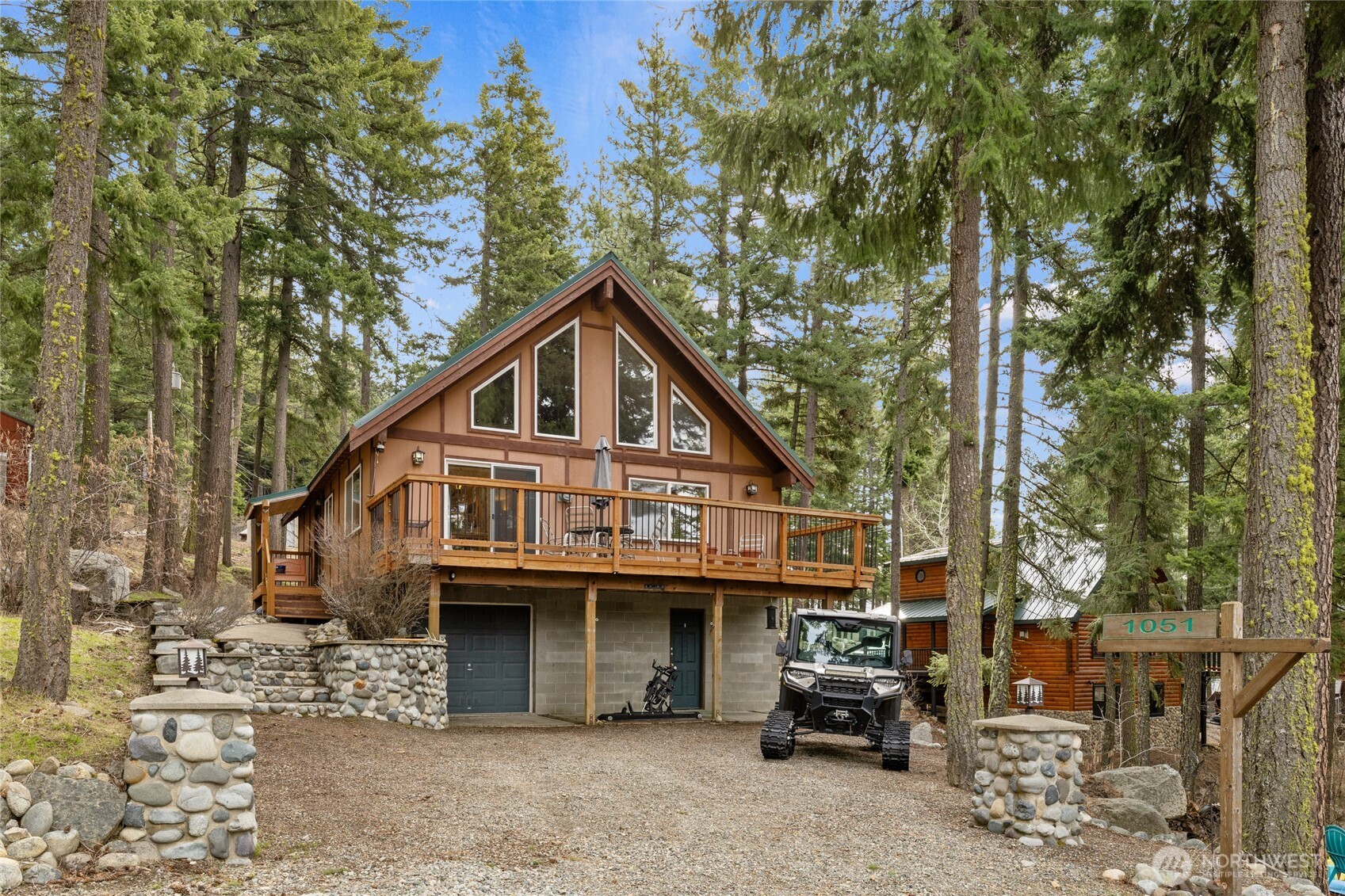1051 Highland Loop Ronald, WA 98940 - Photo 3 of 39