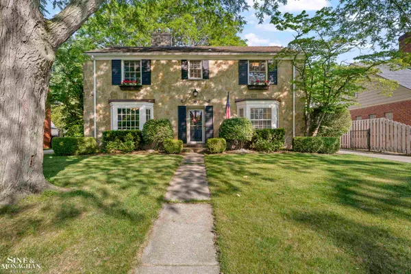 $799,000 | 8 Radnor Circle, Grosse Pointe Farms, MI 48236