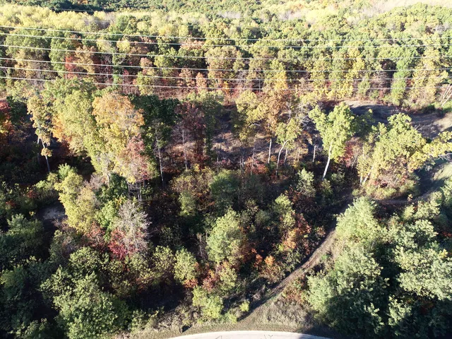 $99,900 | 26 Grand Summit Drive, Fenton, MI 48430